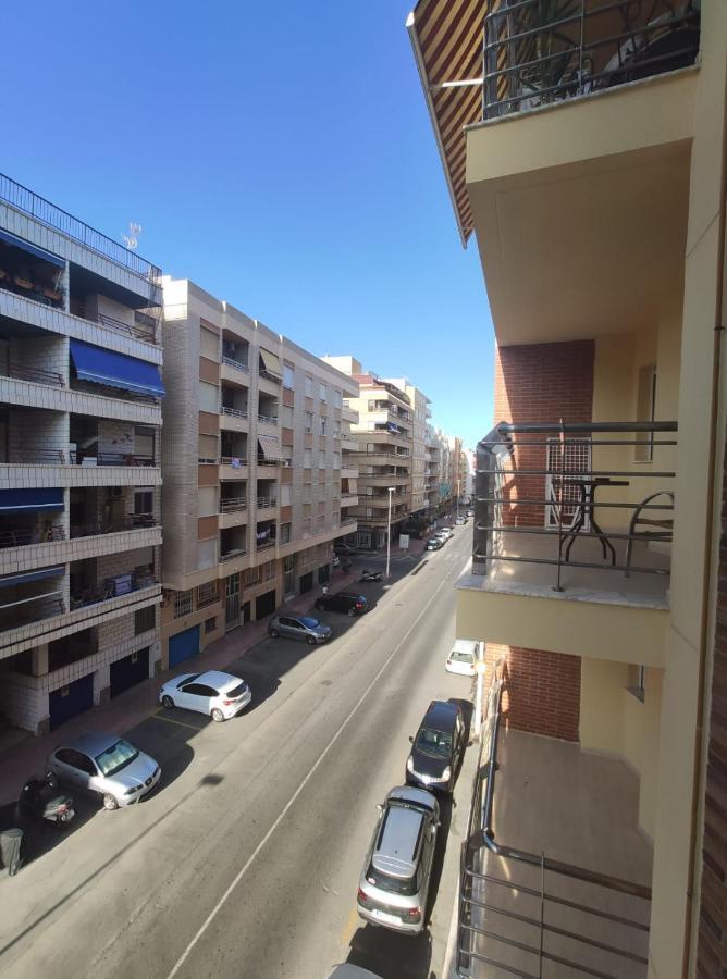 Apartamento 1A Linea Anri Torrevieja Bagian luar foto