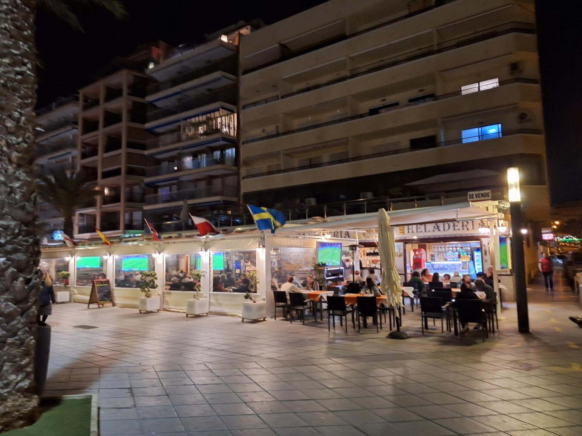 Apartamento 1A Linea Anri Torrevieja Bagian luar foto