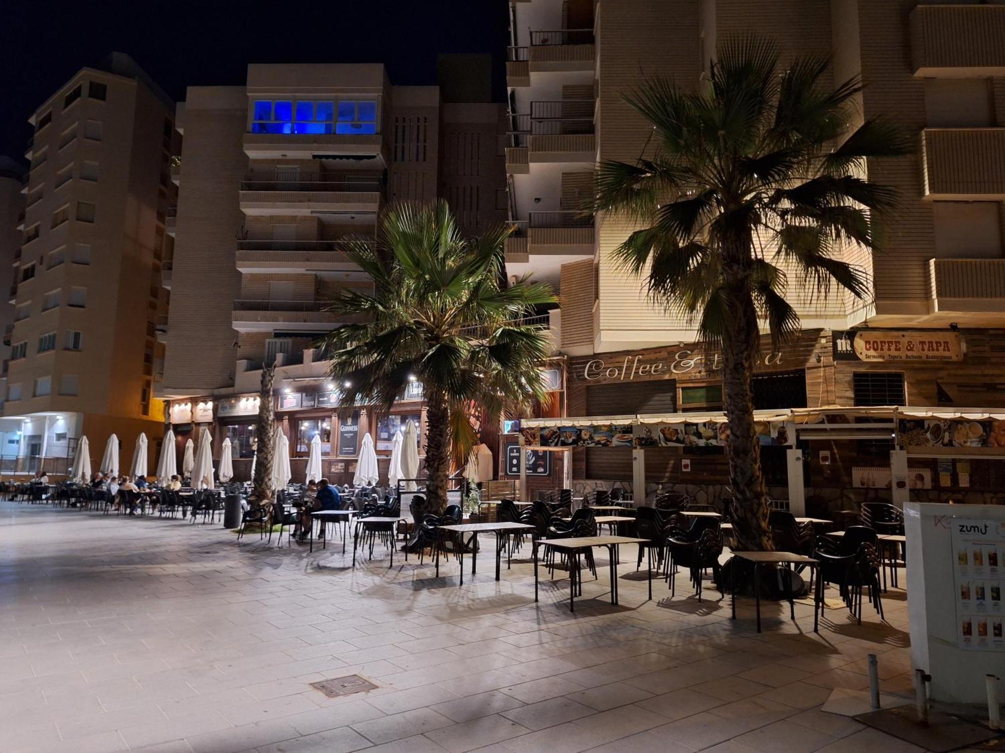Apartamento 1A Linea Anri Torrevieja Bagian luar foto