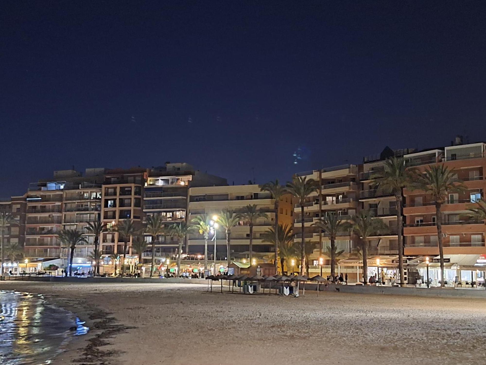 Apartamento 1A Linea Anri Torrevieja Bagian luar foto