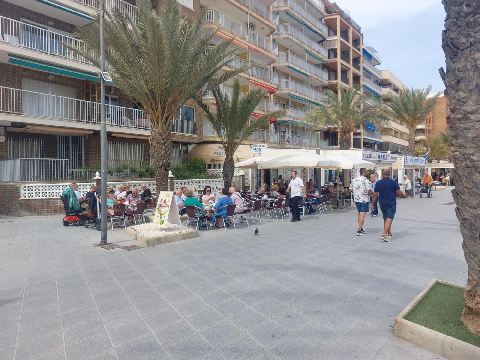 Apartamento 1A Linea Anri Torrevieja Bagian luar foto